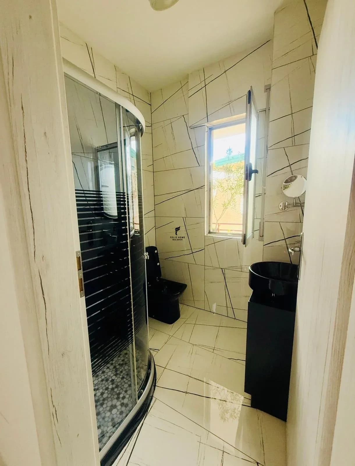 APARTAMENT ME QERA 2+1 LIQENI THATE 120.000 LEKE 4