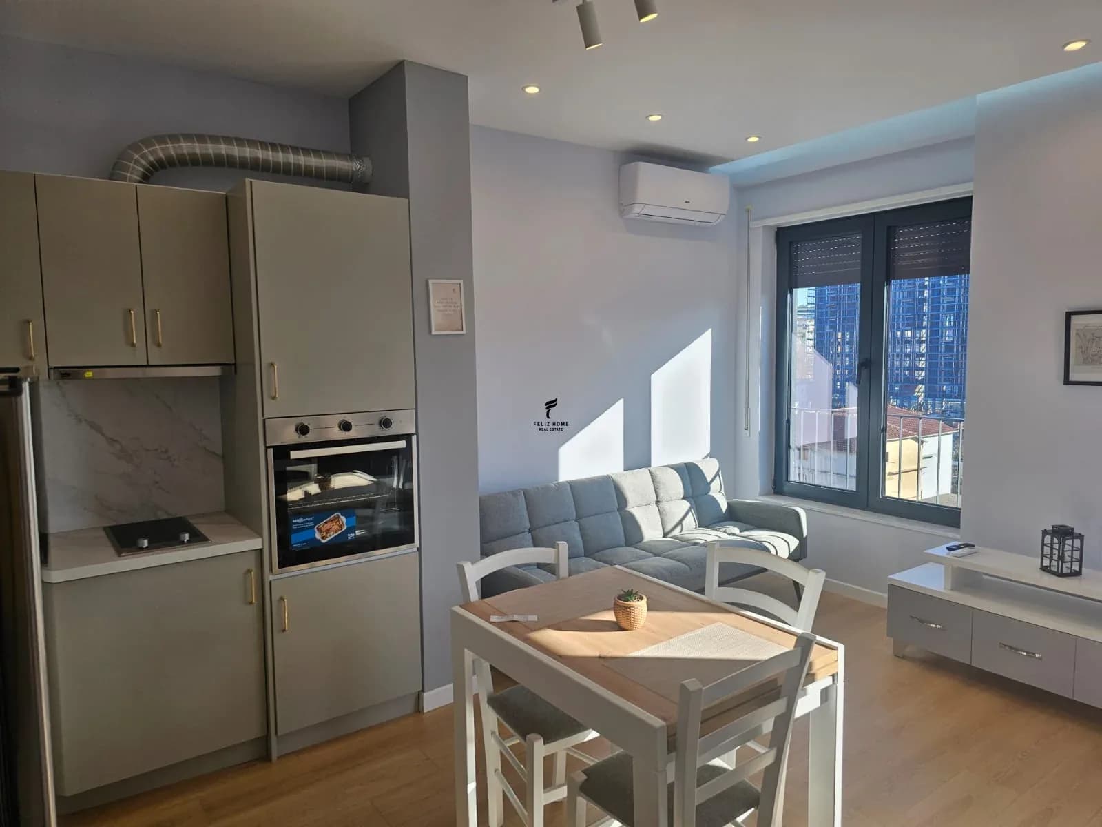 APARTAMENT ME QERA 1+1 STACIONI I TRENIT 60.000 LEKE 2