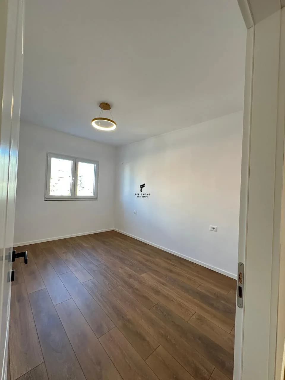 SHITET APARTAMENT 2+1 QENDER 193.000 EURO 4