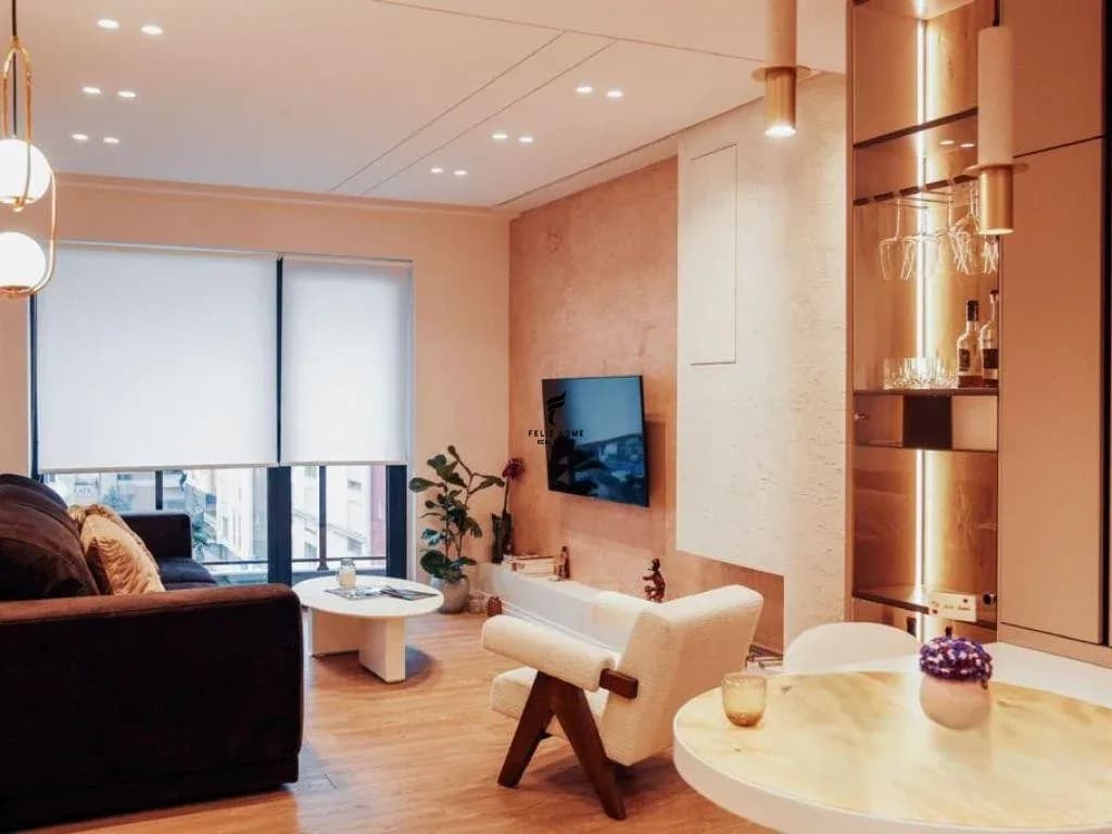 SHITET APARTAMENT 1+1 RRUGA E KOSOVAREVE 340.000 EURO