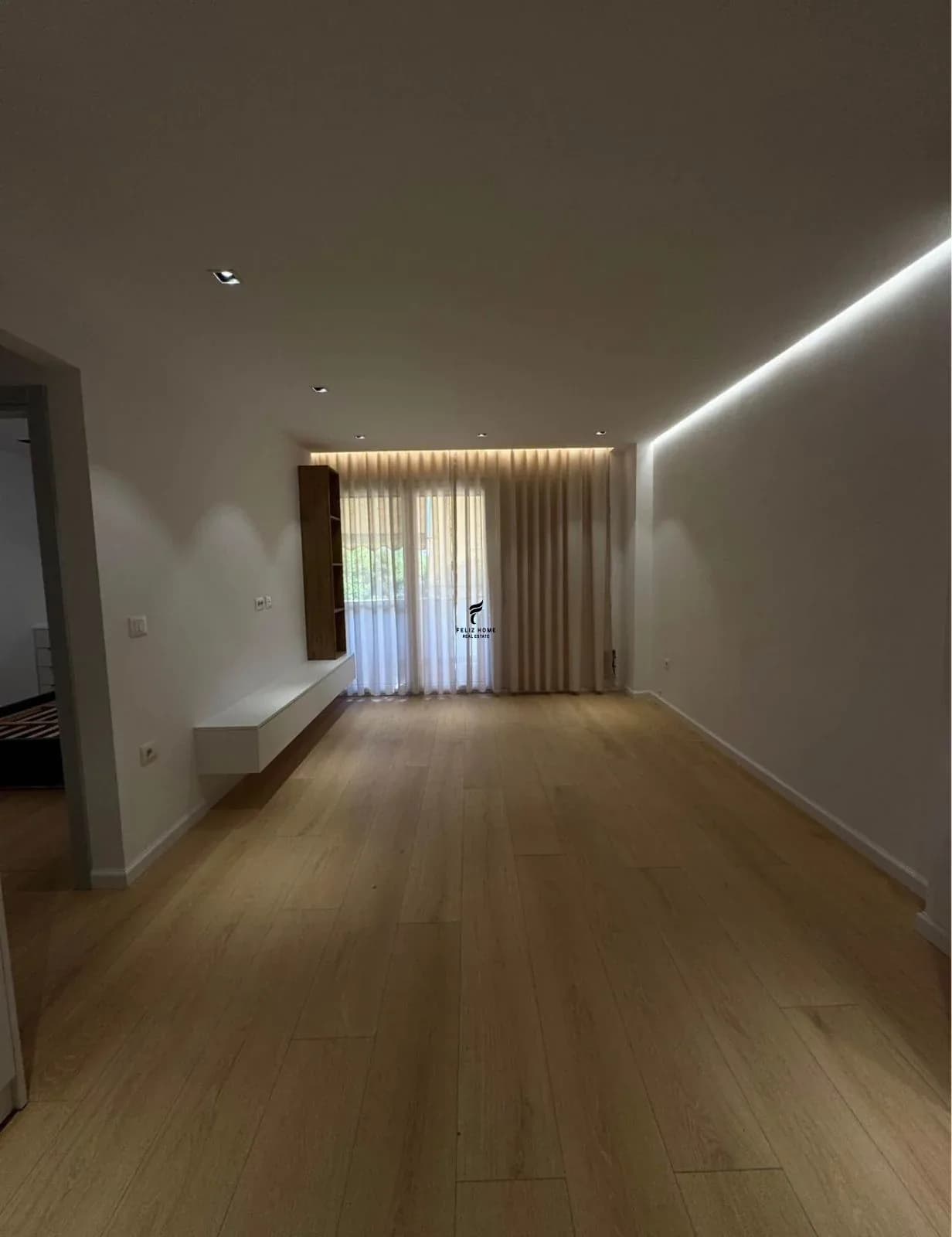 SHITET APARTAMENT 1+1 BRRYL 14.300.000LEKE 2