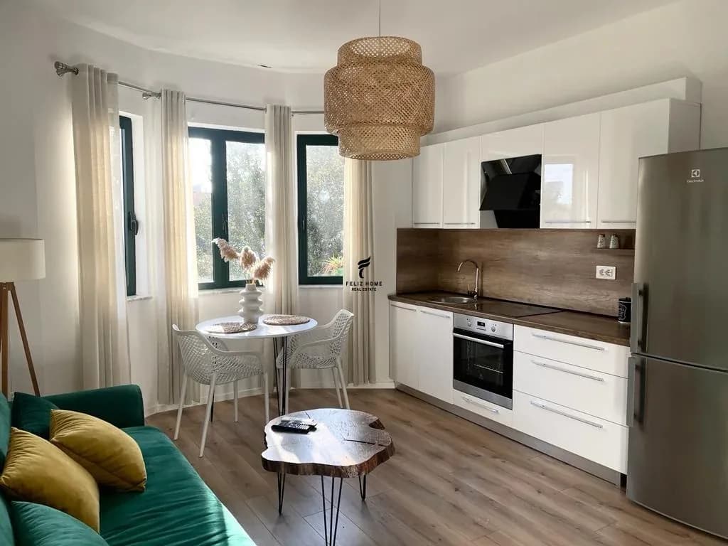 APARTAMENT ME QERA 1+1 STACIONI I TRENIT 50.000 LEKE 2