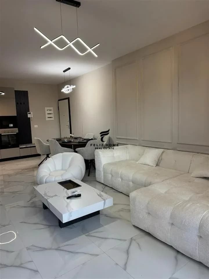 APARTAMENT ME QERA 3+1+2 RRUGA E KAVAJES 1.900 EURO 3