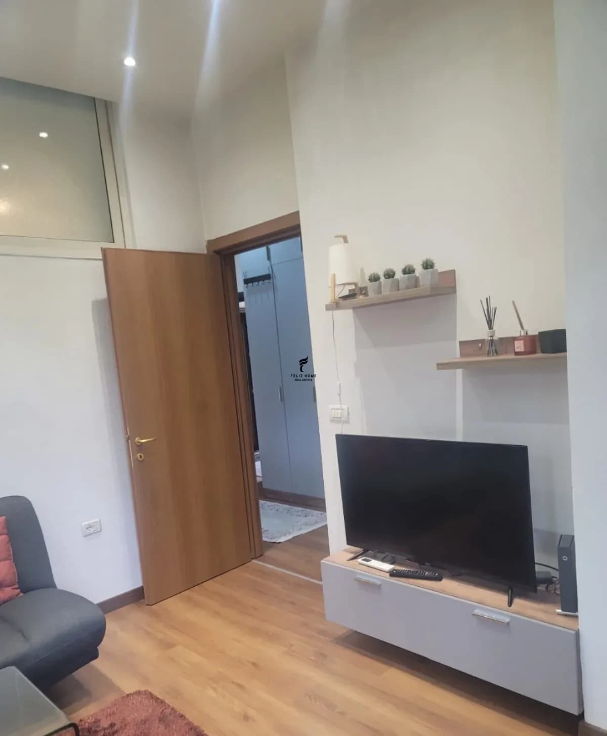 APARTAMENT ME QERA 1+1 9-KATSHET 60.000 LEKE 3