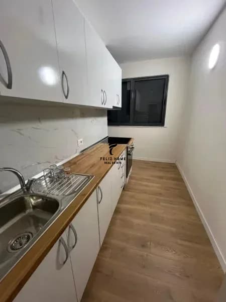 APARTAMENT ME QERA 1+1 LAPRAKE 45.000 LEKE 2
