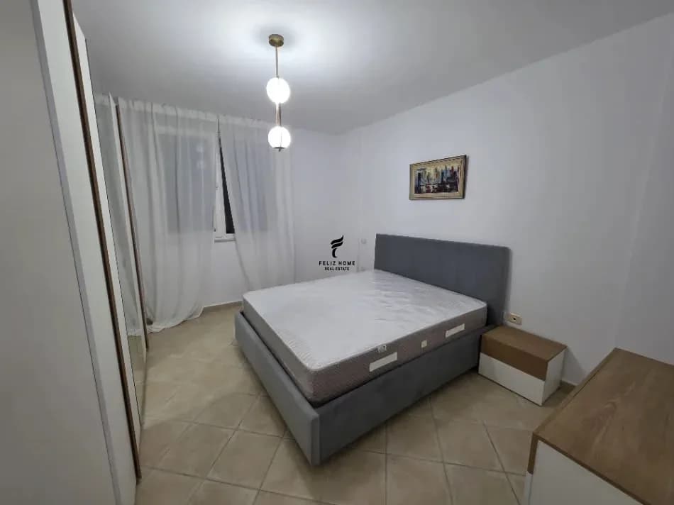 APARTAMENT ME QERA 1+1 ISH EKSPOZITA 65.000 LEKE 3