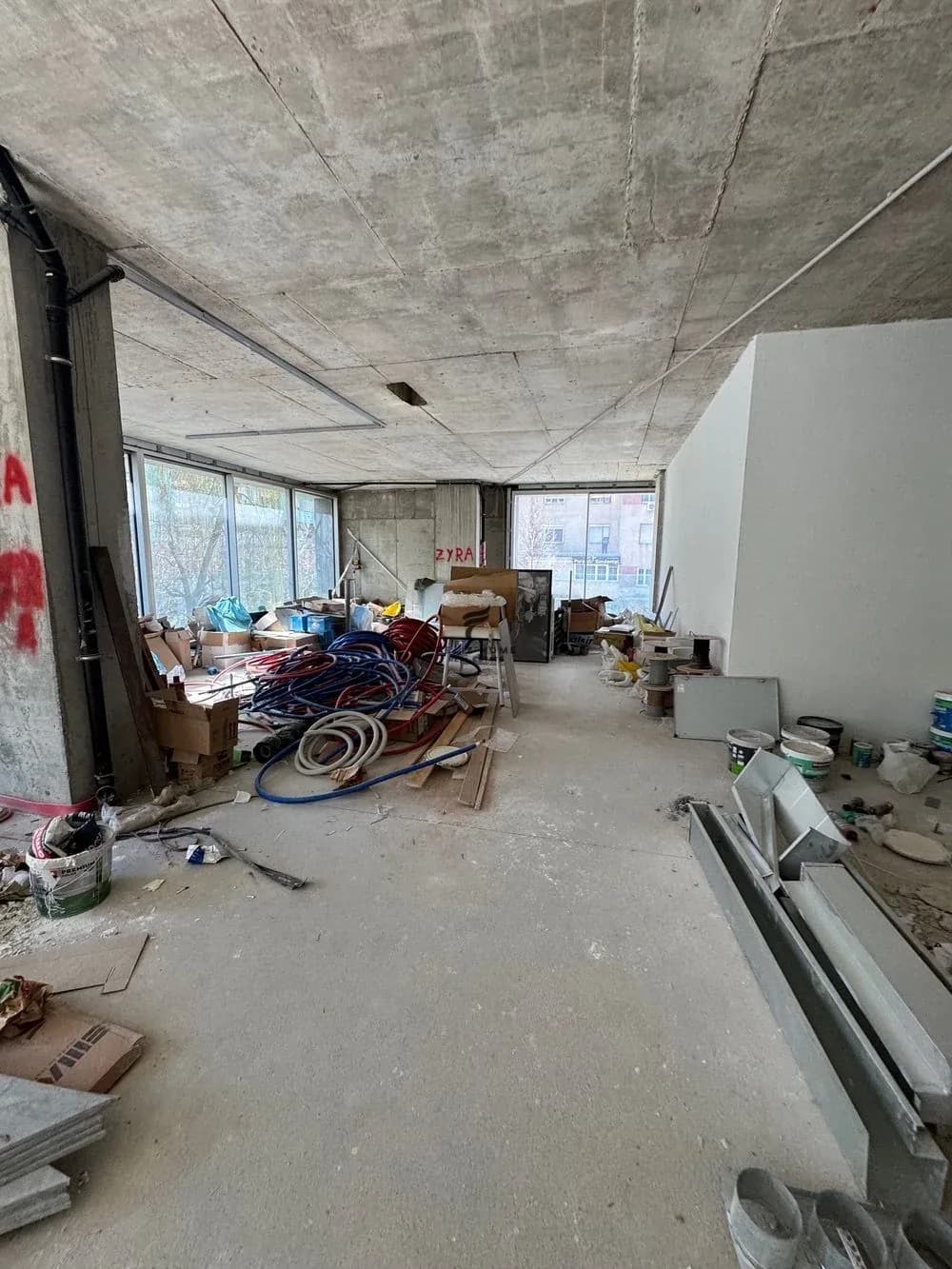 ZYRE ME QERA 264.71 M2 BLLOK 9.300 EURO 3