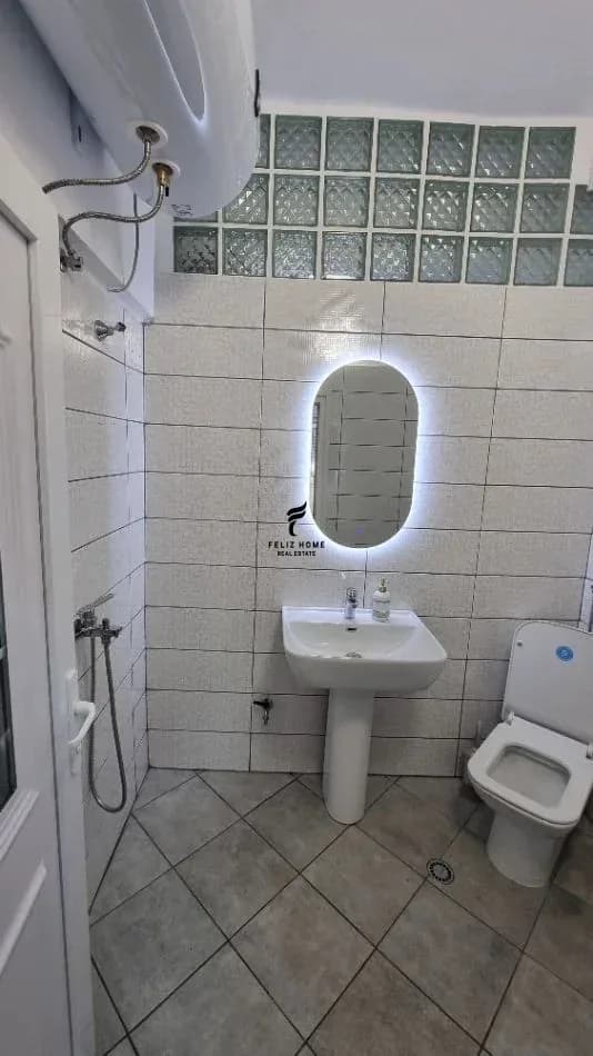 ZYRE ME QERA 60 M2 MINE PEZA 70.000 LEKE 3
