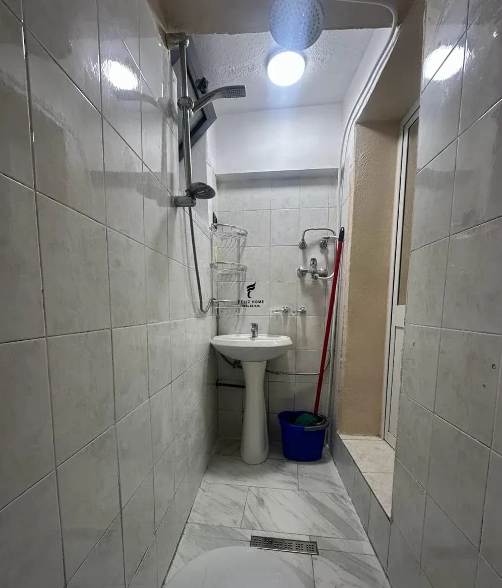 APARTAMENT ME QERA 1+1 PAZARI I RI 45.000 LEKE 4
