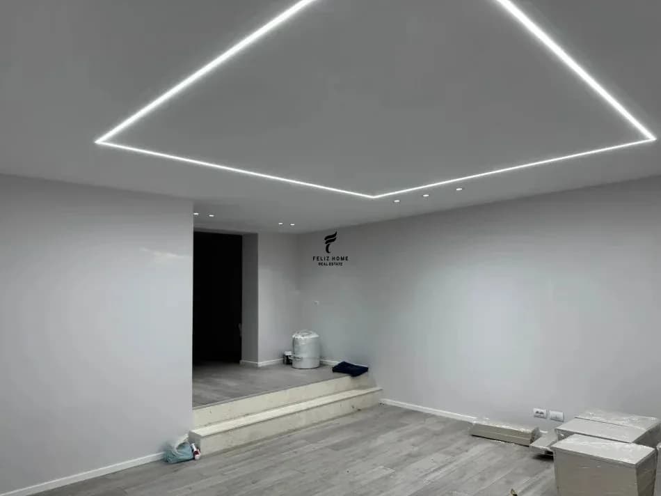 AMBIENT BIZNESI ME QERA 73M2 RRUGA E ELBASANIT 1.500 EURO