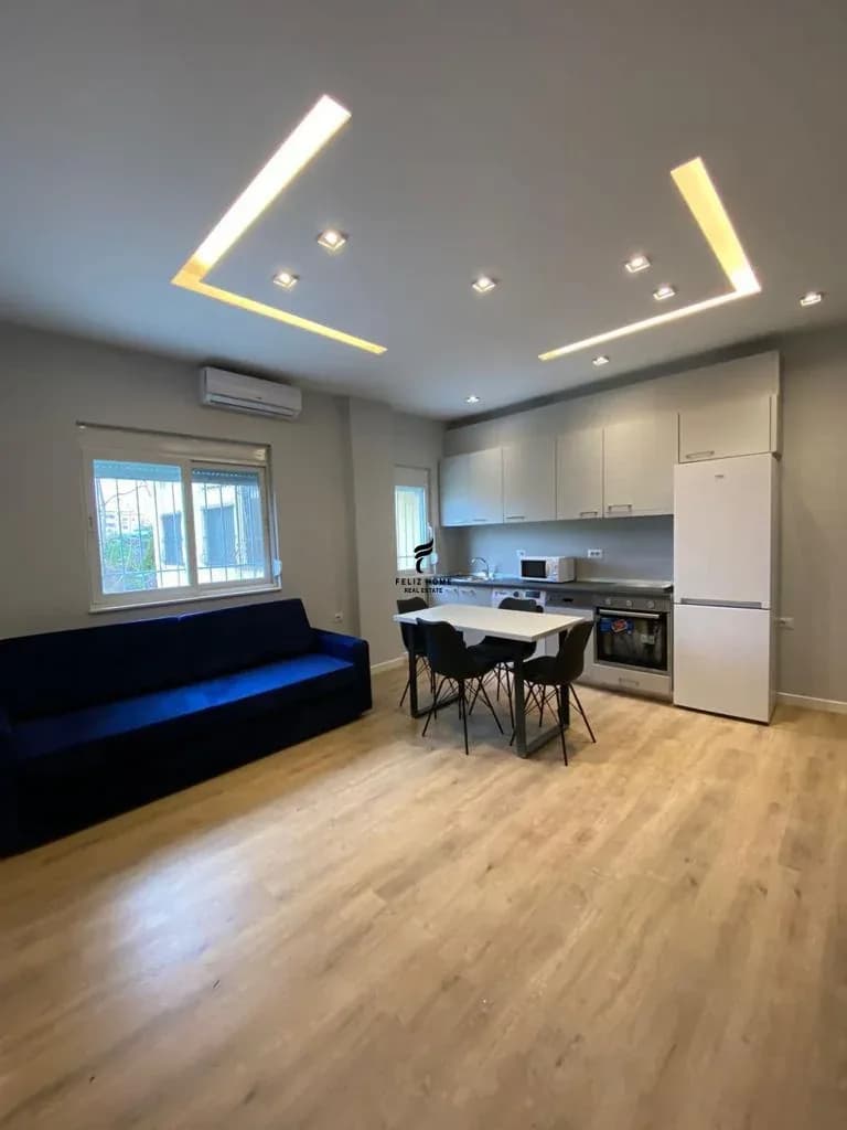 APARTAMENT ME QERA 1+1 21 DHJETORI 60.000 LEKE 2