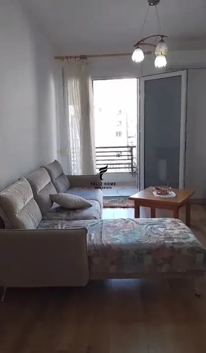 APARTAMENT ME QERA 1+1 ISH PARKU 60.000 LEKE