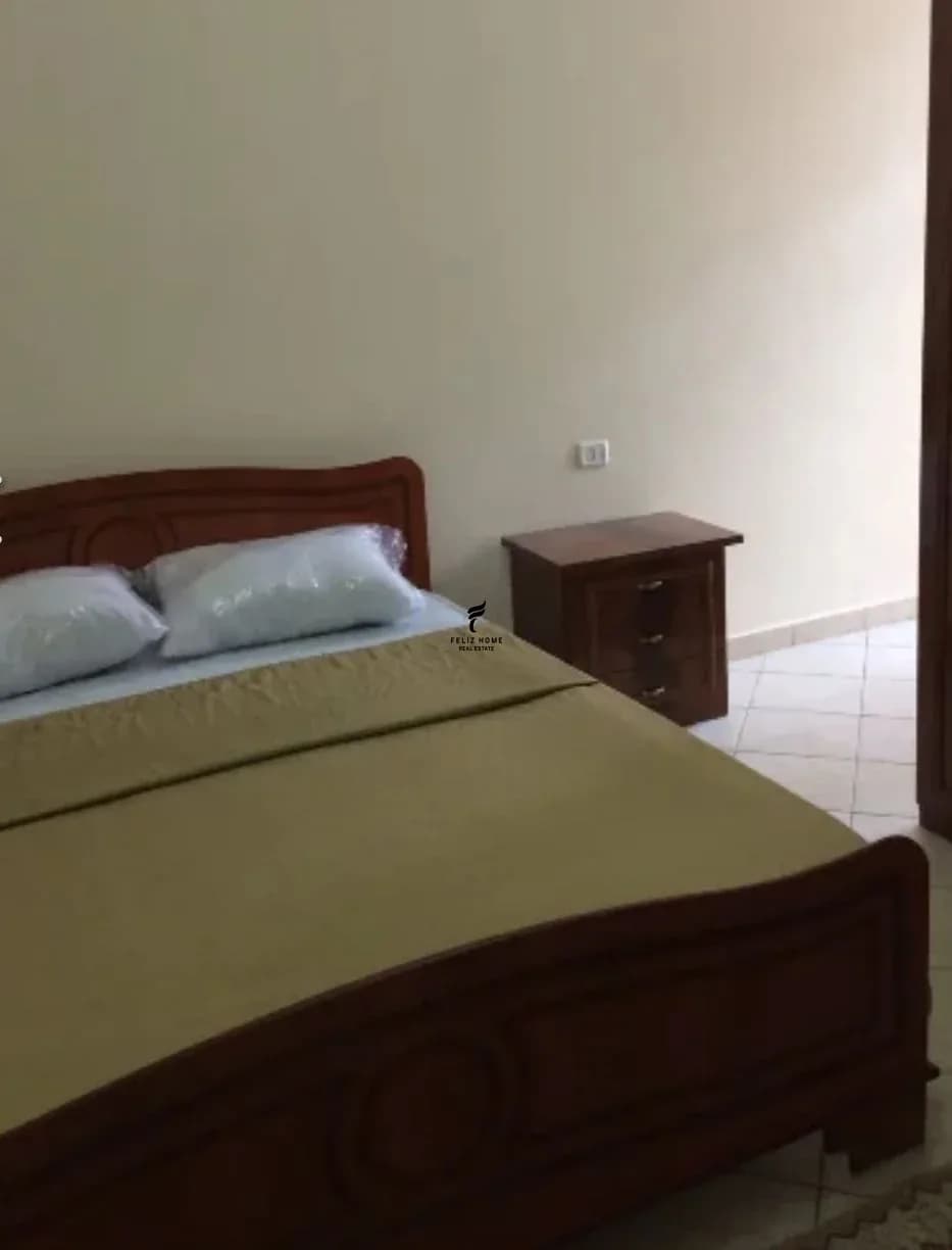APARTAMENT ME QERA 3+1 STACIONI TRENIT 75.000 LEKE 3