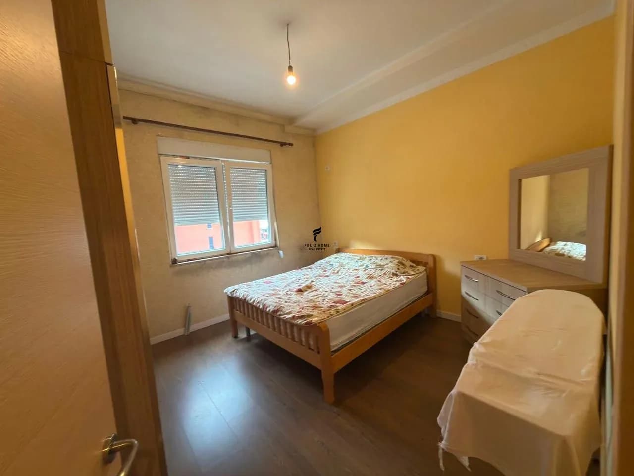 APARTAMENT ME QERA 1+1 RRUGA E KAVAJESE 55.000 LEKE 3