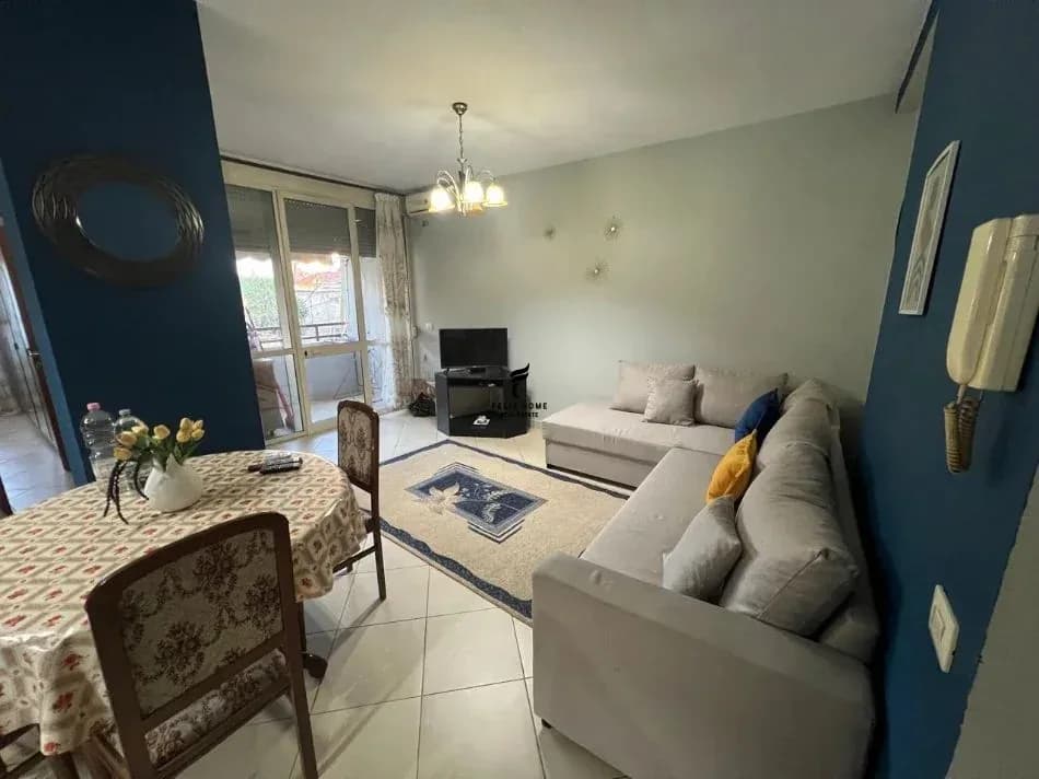 APARTAMENT ME QERA 1+1 MINE PEZA 55.000 LEKE