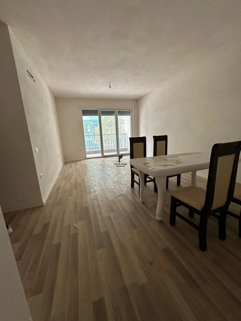 ZYRE ME QERA 100M2 DON BOSKO 60.000 LEKE