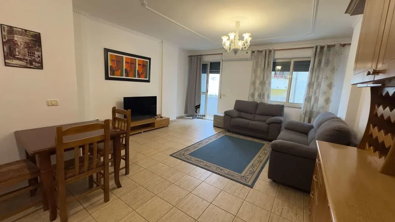 APARTAMENT ME QERA 1+1 QENDER 65.000 LEKE