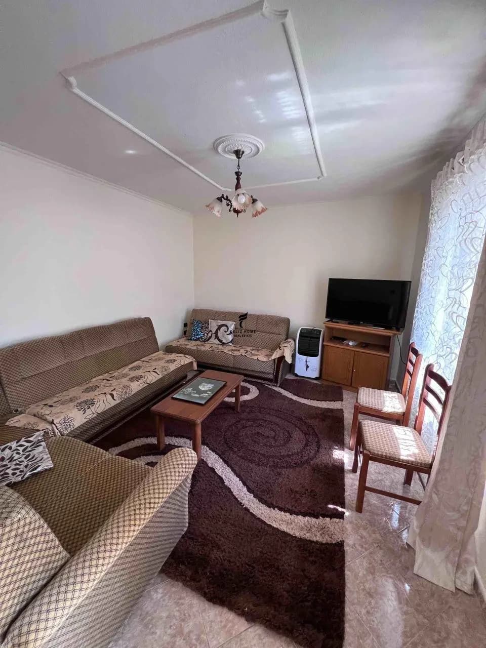 APARTAMENT ME QERA 2+1 RRUGA JORDAN MISJA 40.000 LEKE