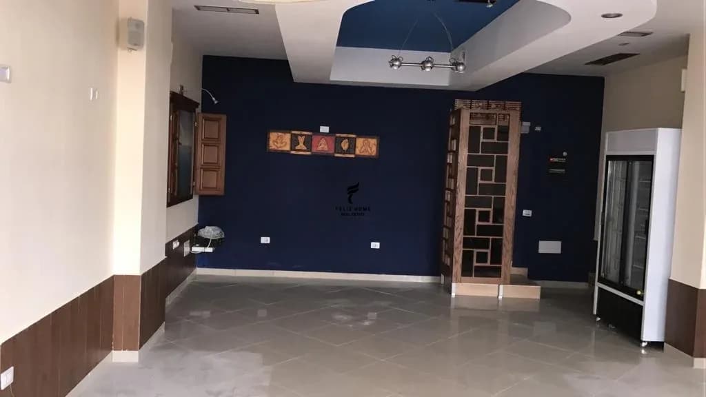 SHITET DYQAN 53 M2 DON BOSKO 260.000 EURO