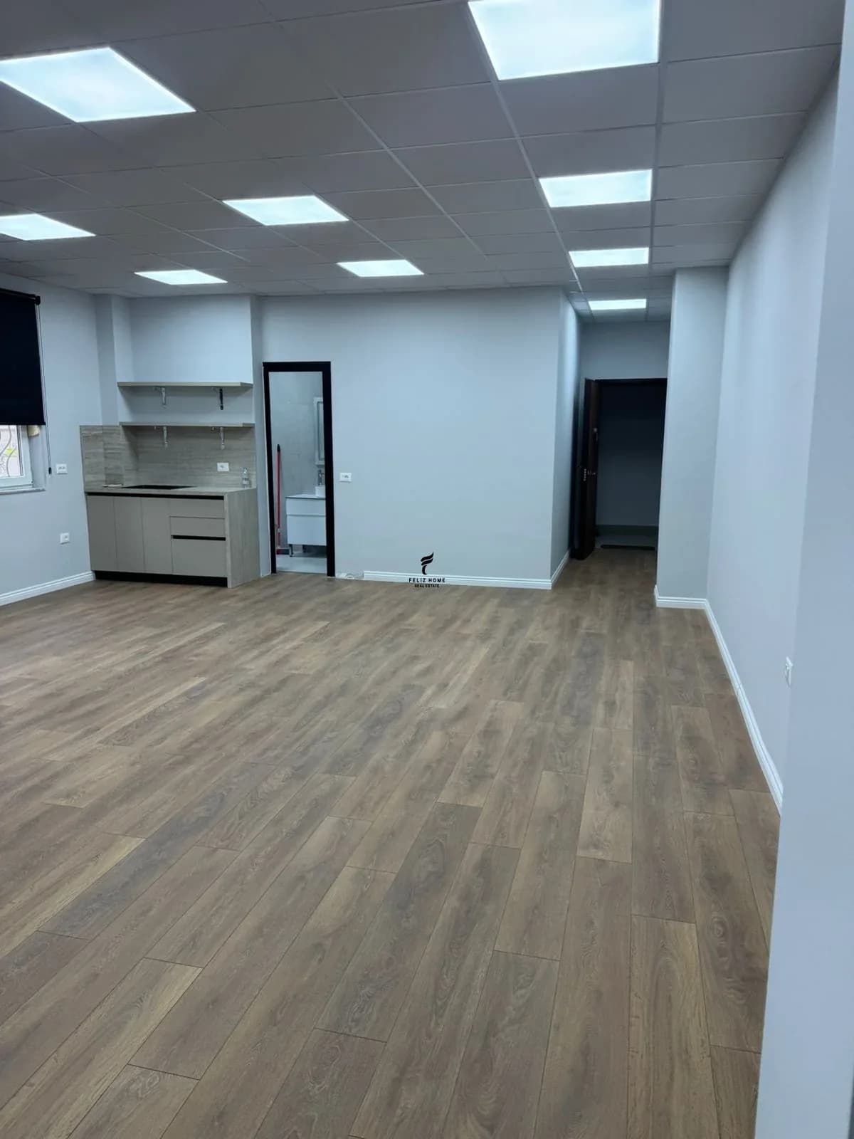 ZYRE ME QERA 89 M2 QENDER 750 EURO 2