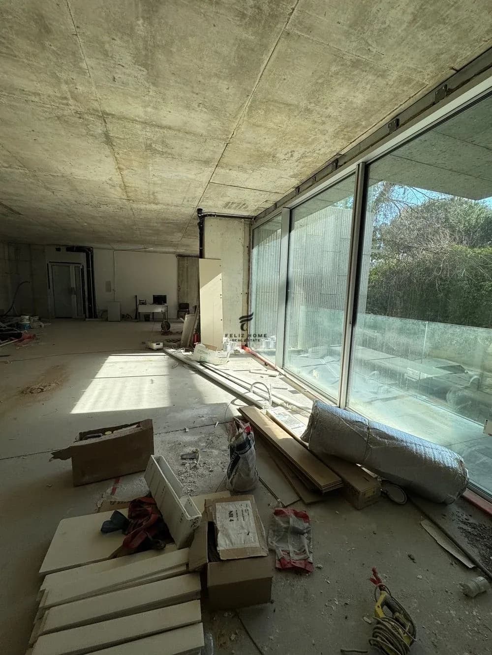 ZYRE ME QERA 264.71 M2 BLLOK 9.300 EURO 4