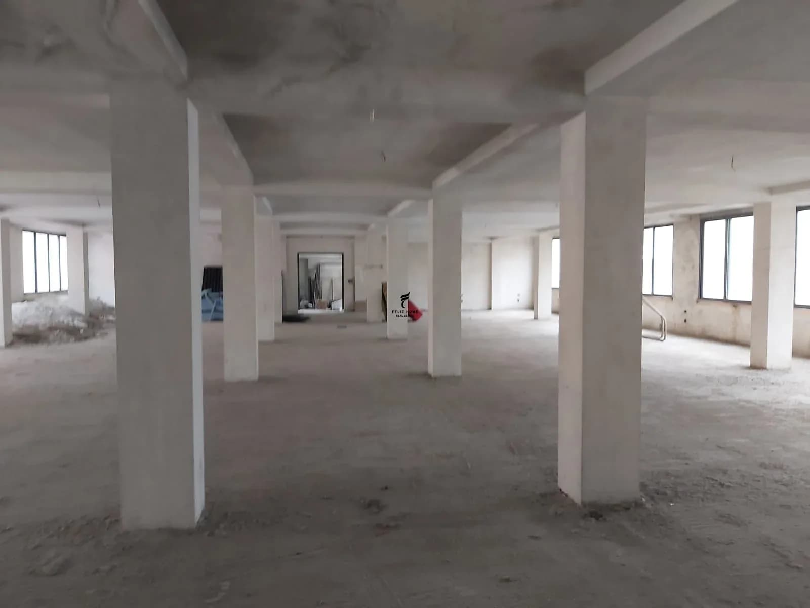 AMBIENT BIZNESI ME QERA 450 M2 SELITE 150.000 LEKE