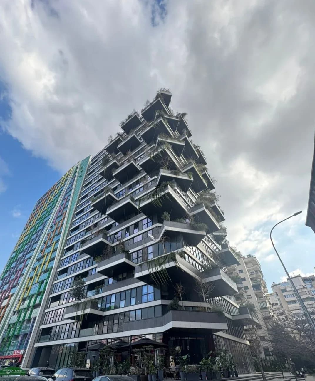 ZYRE ME QERA 173 M2 AIR ALBANIA 6.050 EURO