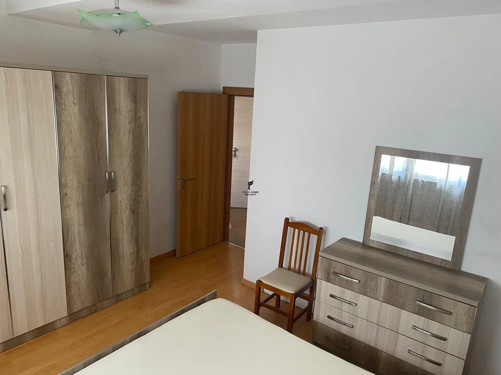 APARTAMENT ME QERA 1+1 XHAMLLIK 50.000 LEKE 4