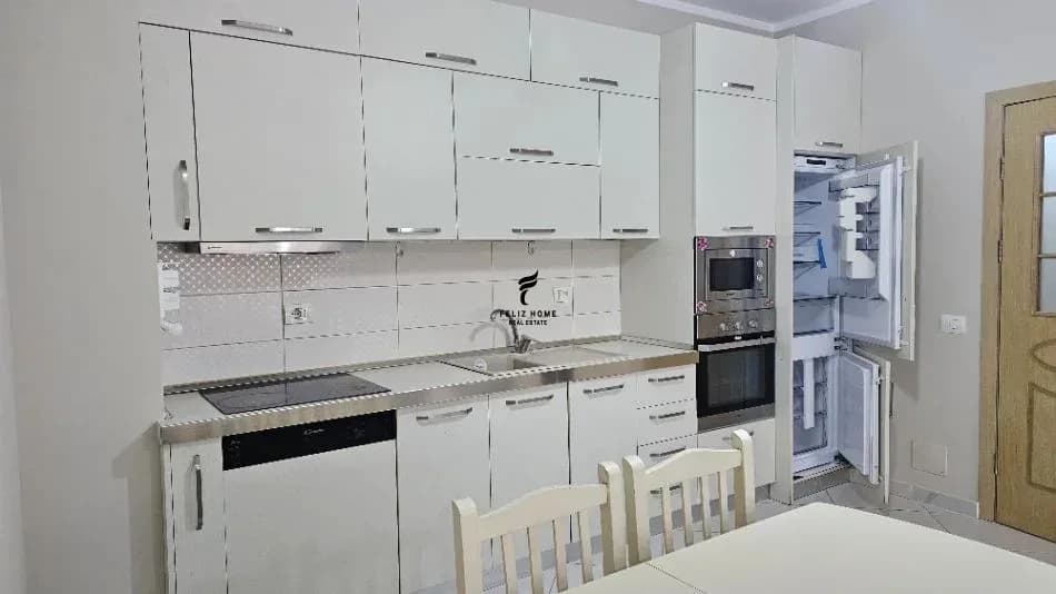 APARTAMENT ME QERA 2+1 KOPSHTI ZOOLOGJIK 65.000 LEKE 2