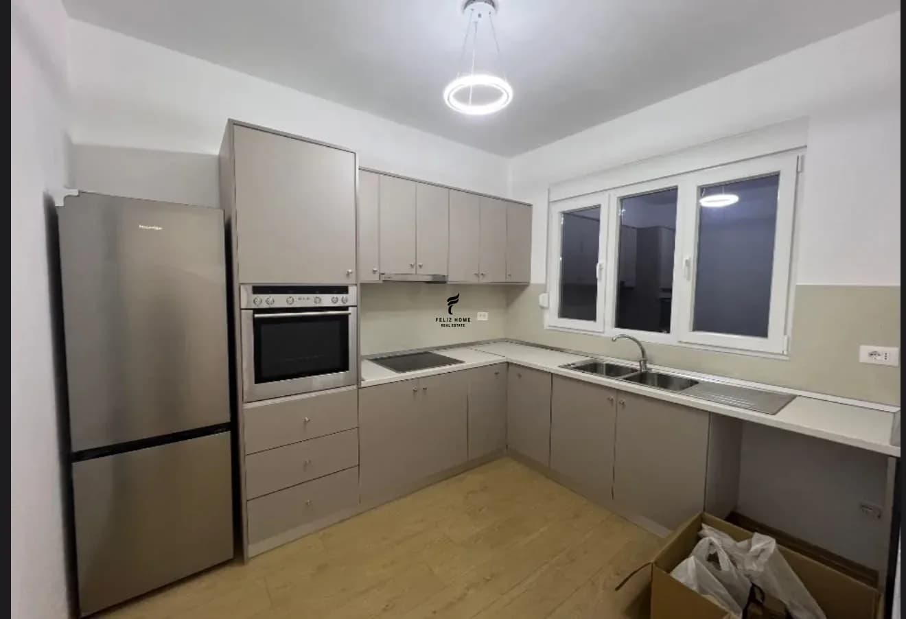 APARTAMENT ME QERA 2+1 YZBERISHT 40.000 LEKE 2