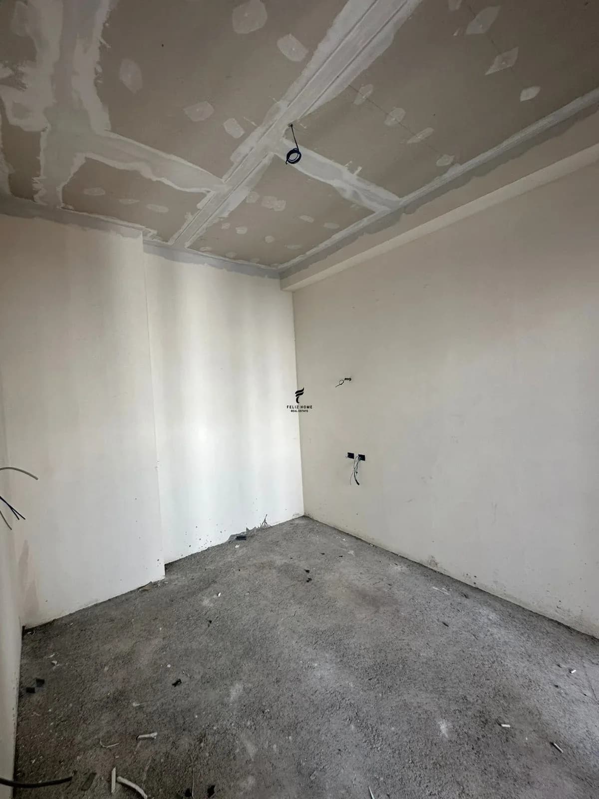 SHITET APARTAMENT 1+1 RRUGA E KAVAJES 120.000 EURO 2