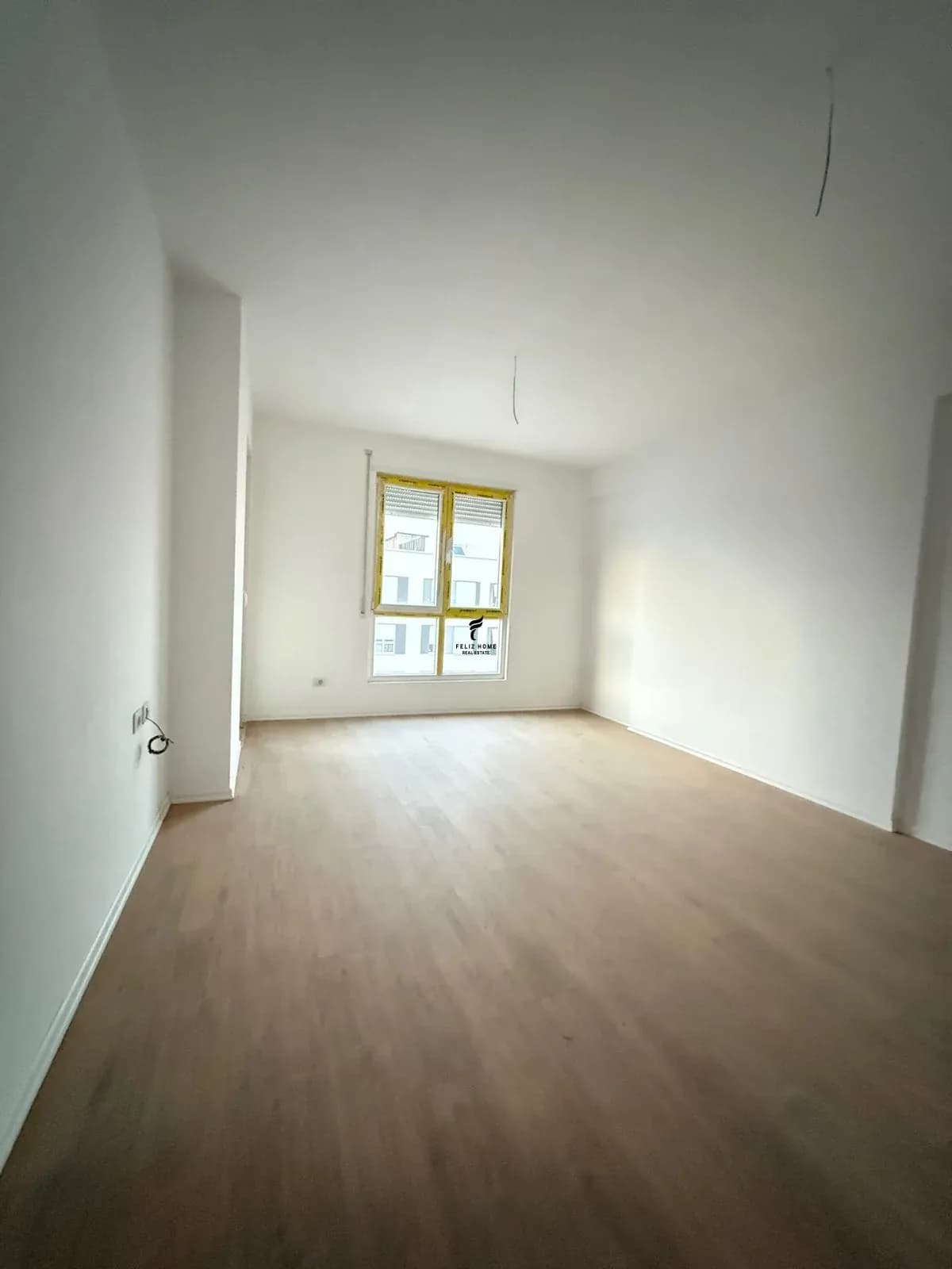SHITET APARTAMENT 1+1 5 MAJI 120.000 EURO
