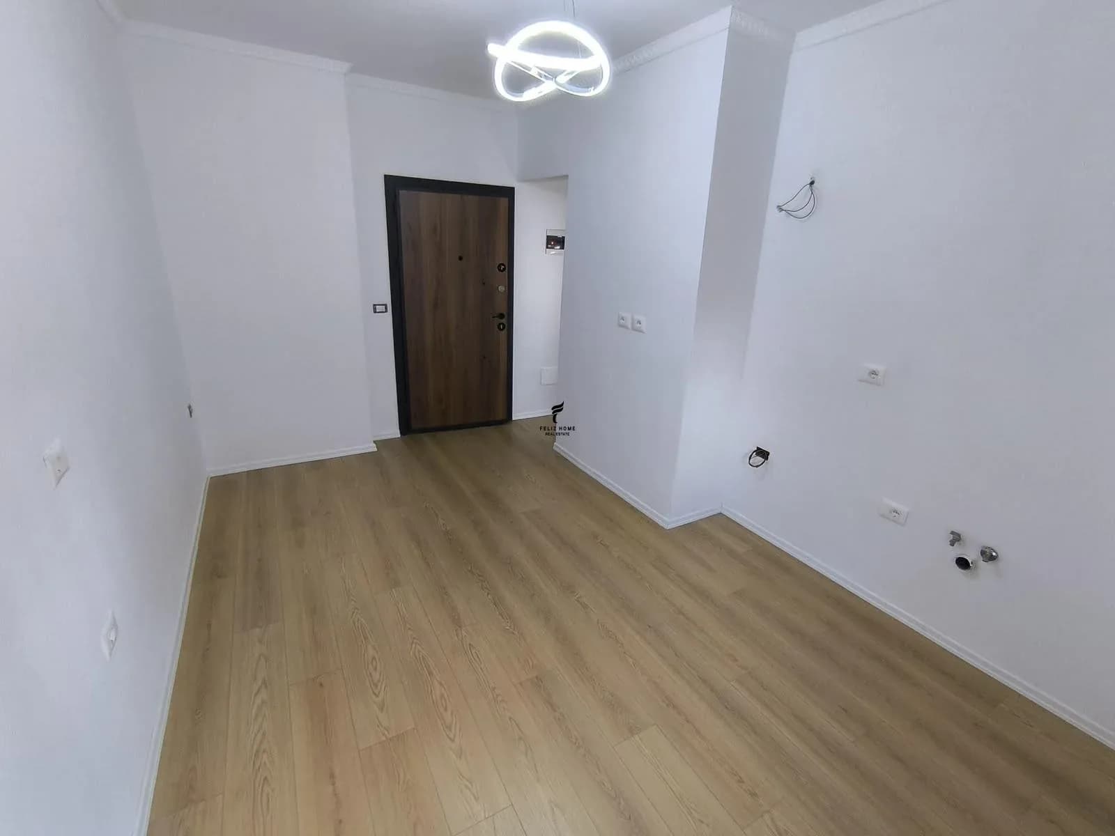 SHITET GARSIONERE 35 M2 FRESK 7.000.000 LEKE 1