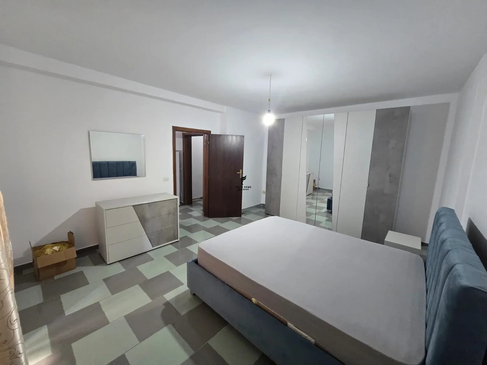 APARTAMENT ME QERA 1+1 RRUGA E ELBASANIT 50.000 LEKE 4