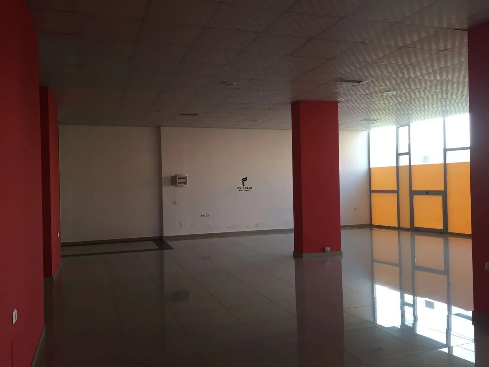 ZYRE ME QERA 250 M2 BULEVARDI I RI 70.000 LEKE 3