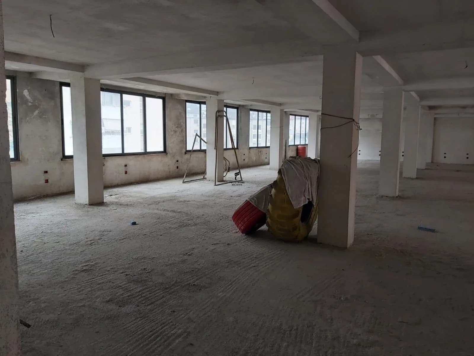 AMBIENT BIZNESI ME QERA 450 M2 SELITE 150.000 LEKE 3
