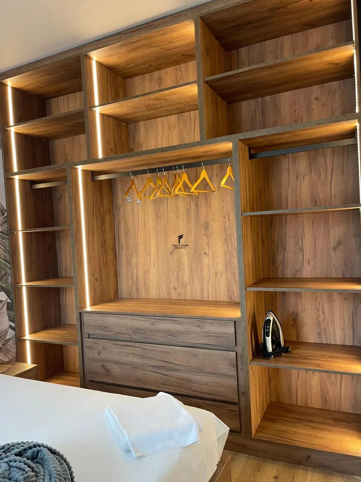 APARTAMENT ME QERA 1+1 RRUGA KONGRESI I MANASTIRIT 60.000 LEKE 4
