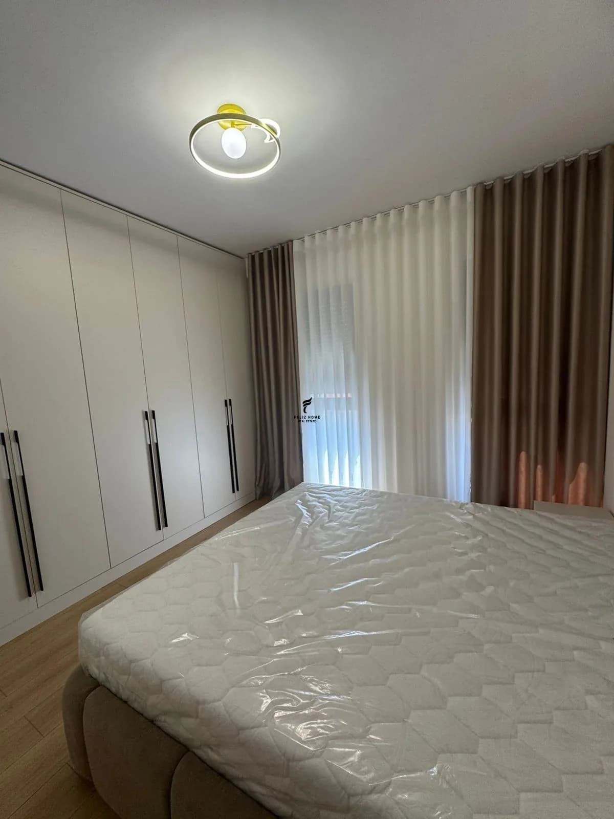 APARTAMENT ME QERA 1+1 BULEVARDI I RI 60.000 LEKE 4