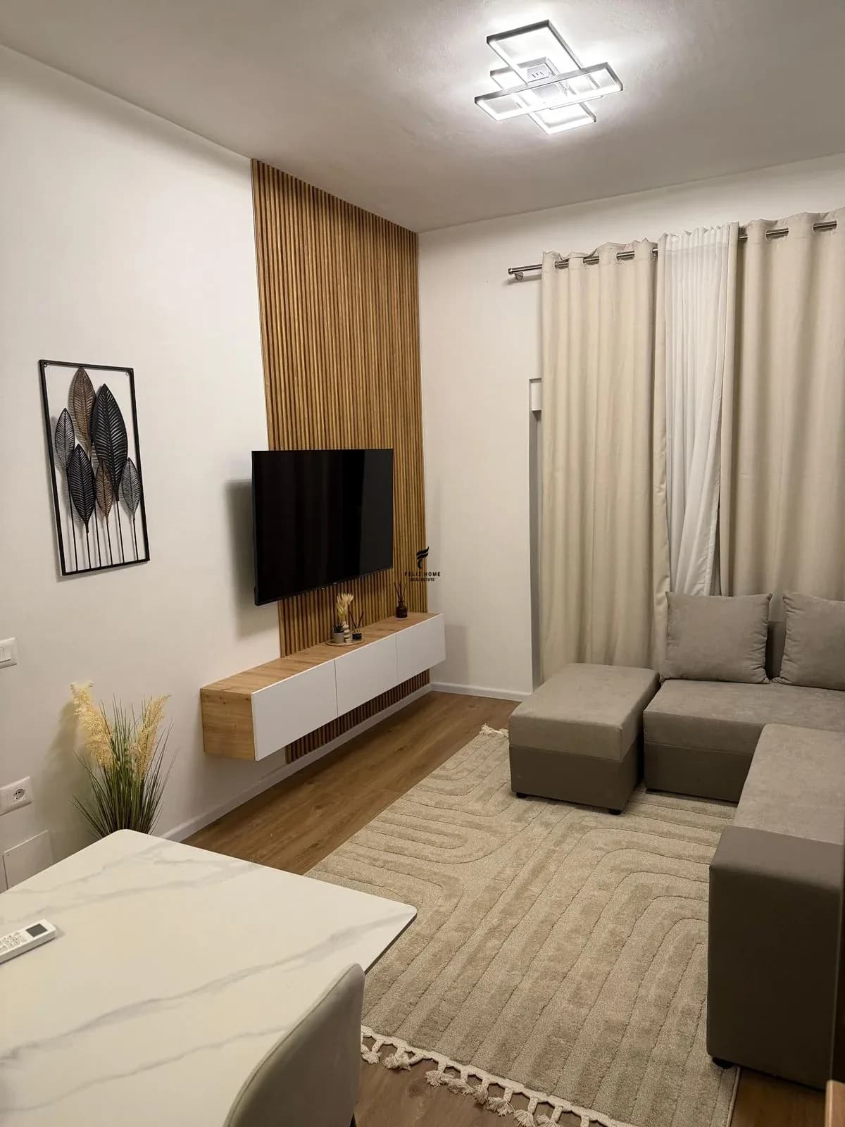 APARTAMENT ME QERA 1+1 ALI DEMI 45.000 LEKE