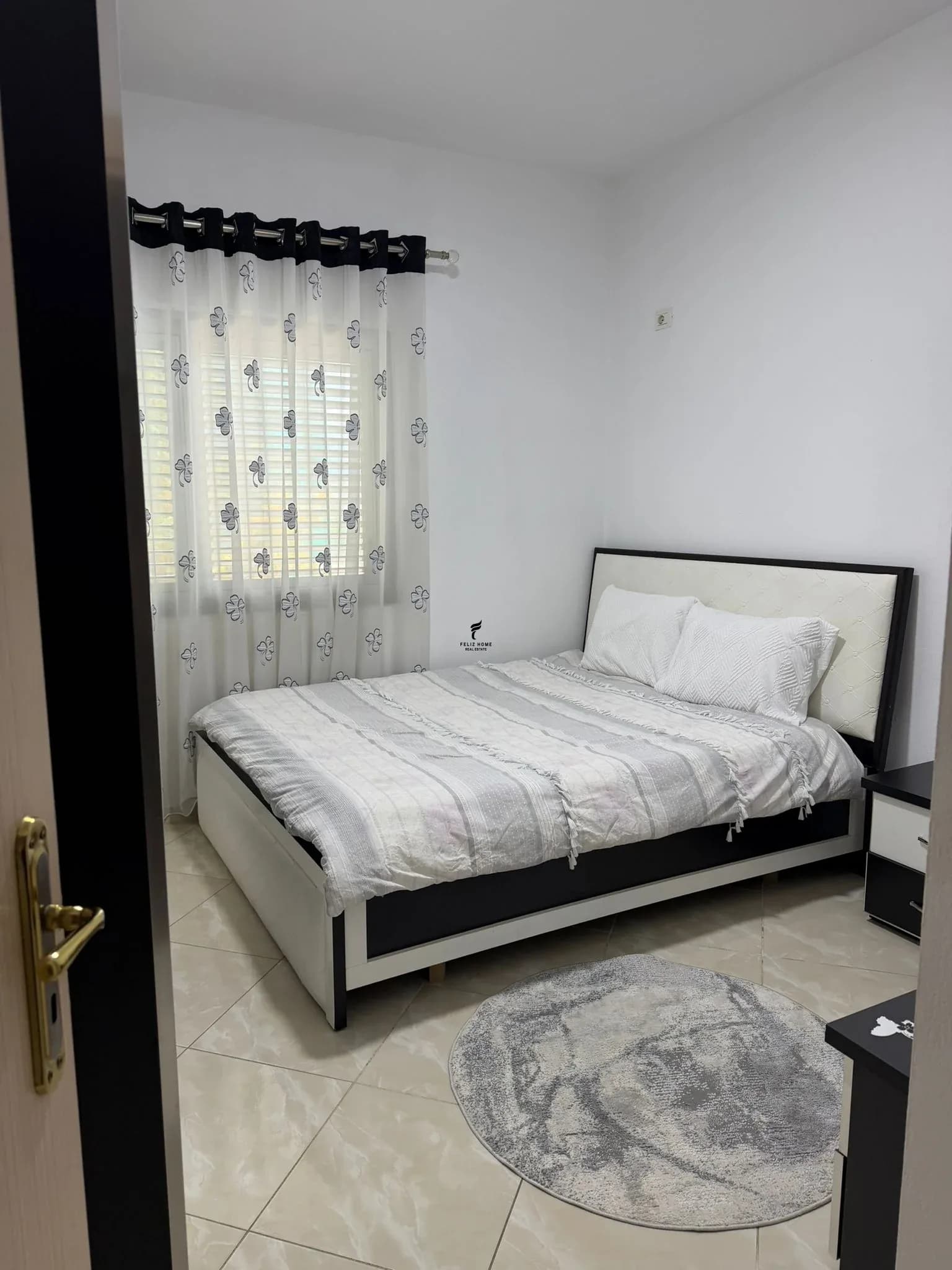 APARTAMENT ME QERA 2+1 PASKUQAN 50.000 LEKE 3