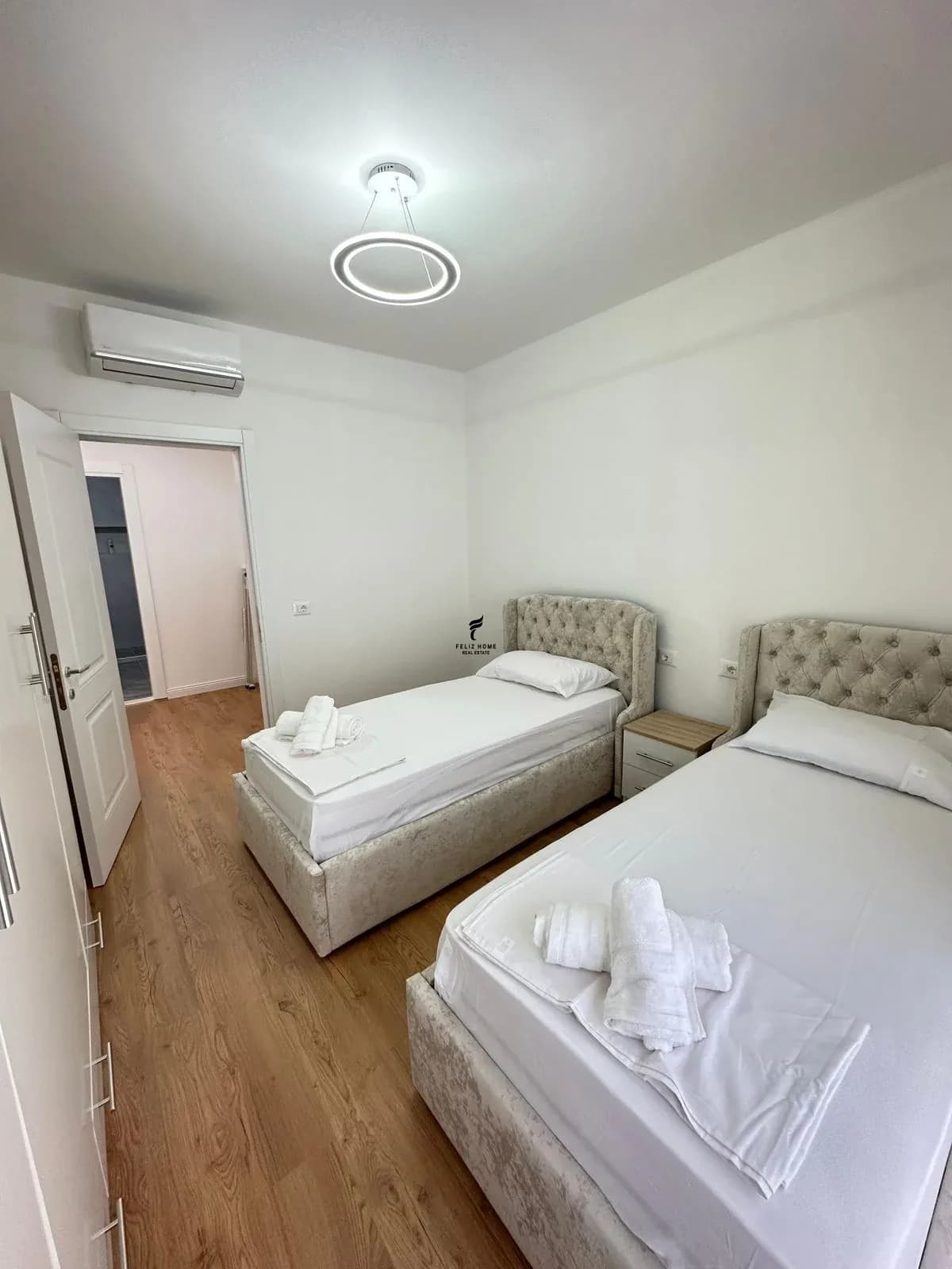 APARTAMENT ME QERA 2+1+2 RRUGA E DIBRES 70.000 LEKE 4