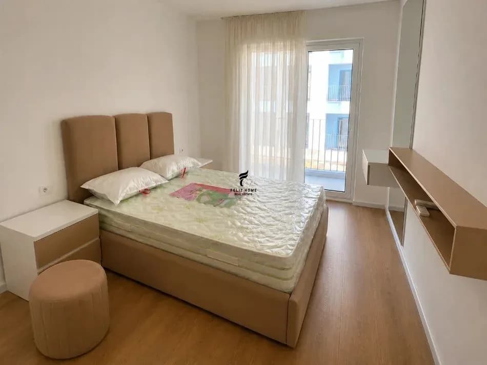APARTAMENT ME QERA 1+1 RRUGA DALIP TOPI 52.000 LEKE 4