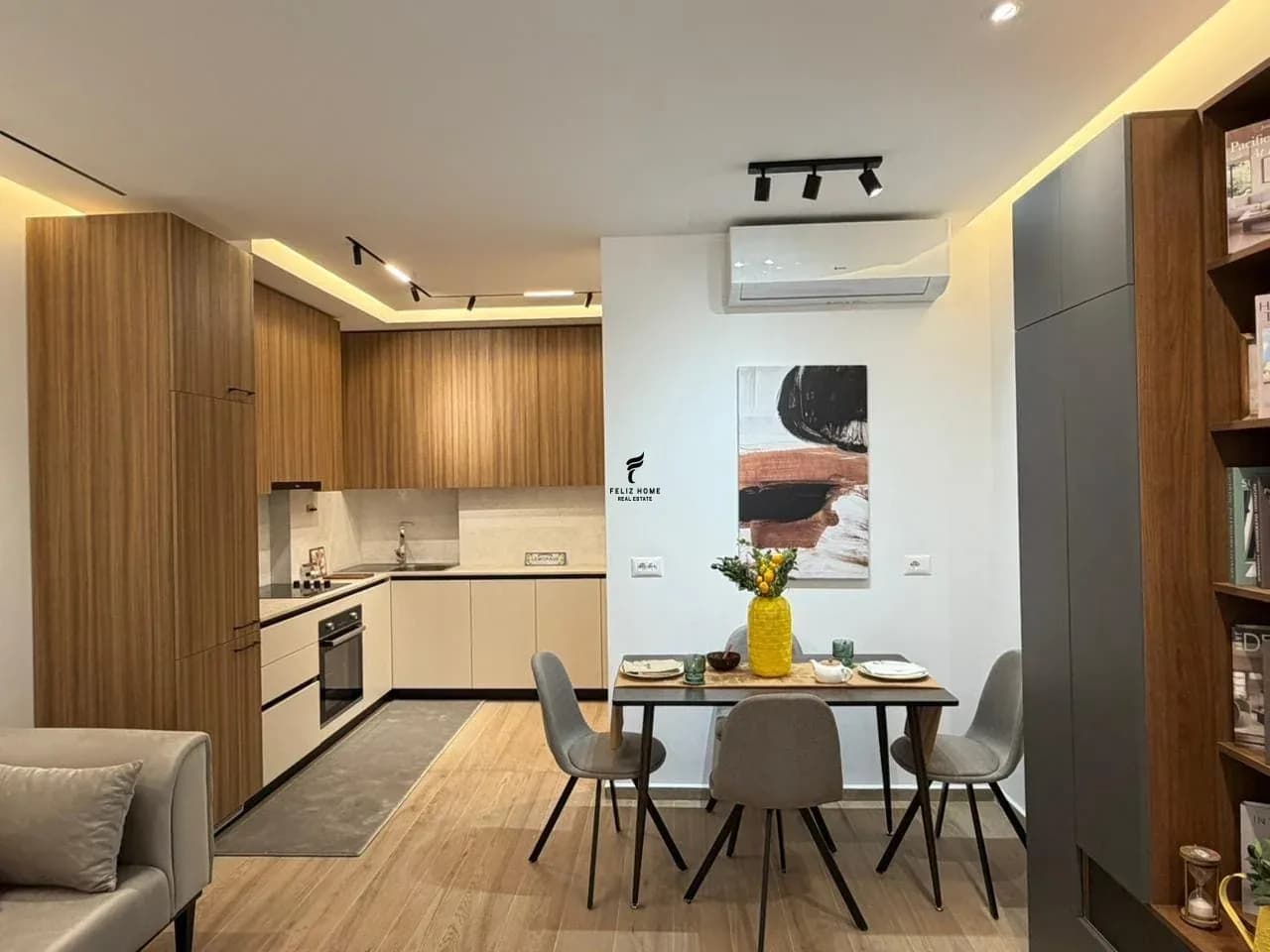 APARTAMENT ME QERA 1+1 ZOGU I ZI 72.000 LEKE 3