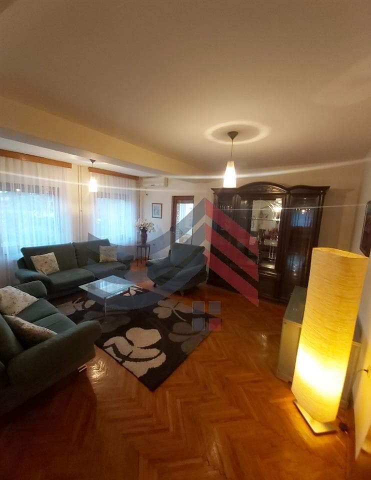 Banesë me qera në Ulpianë🏢