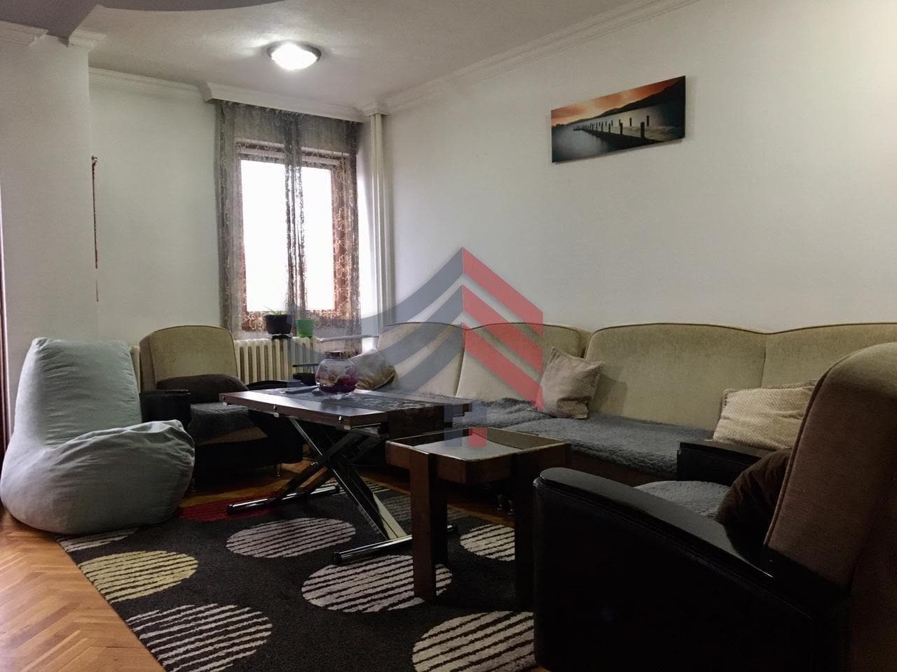 Banesë në shitje në lagjen Dardania