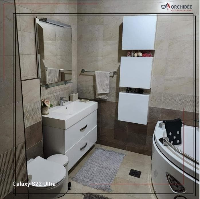 🏠Jepet me qera banesë te rruga B, te Max 24 178 m2, kati 3- 3