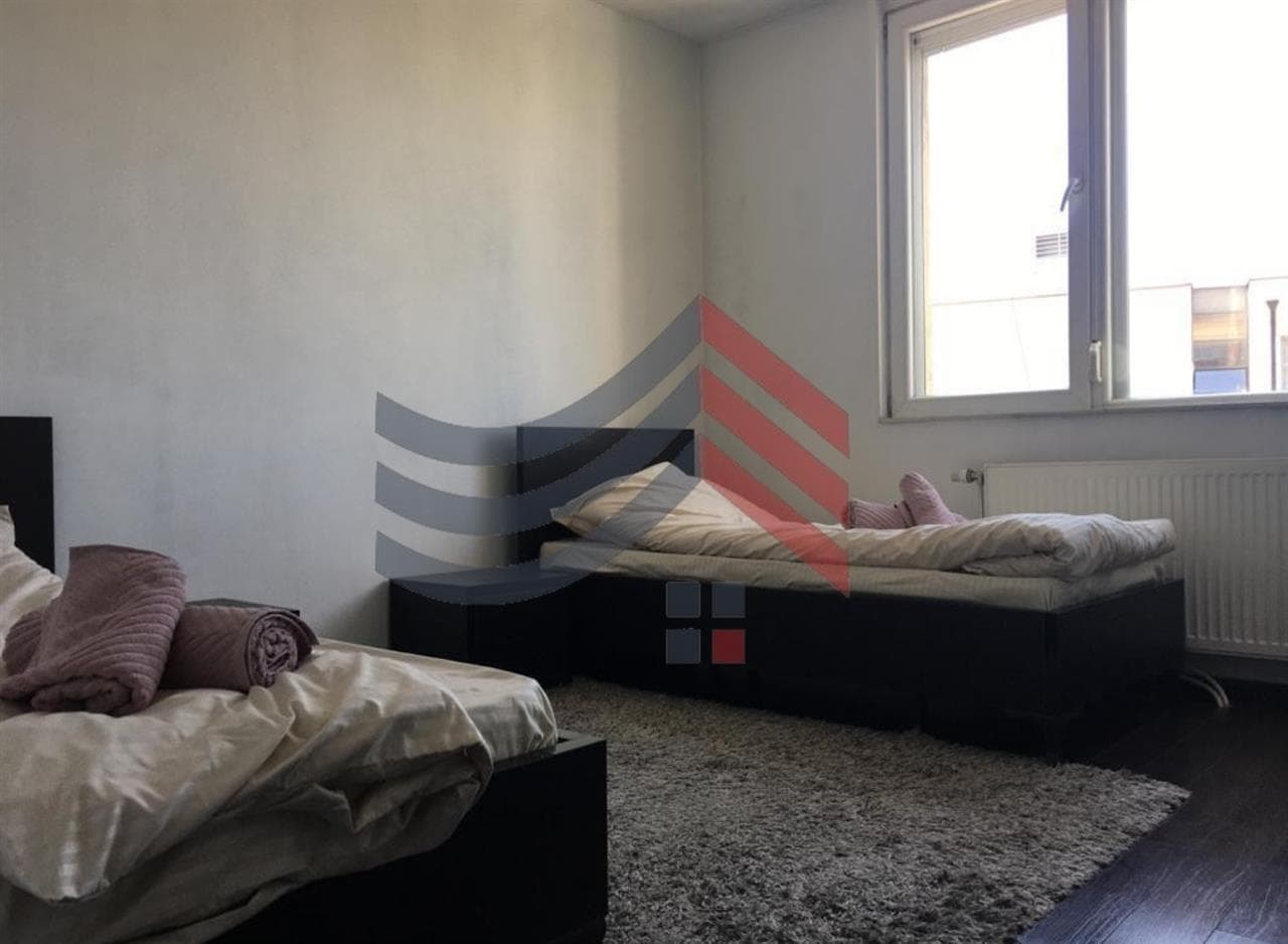Banesë me qera në Qendër 4