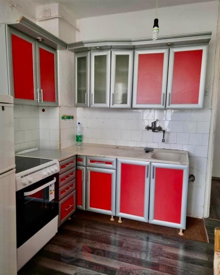 🏠Jepet me #qera banesë te bregu 2, afër furrës qerimi. 2