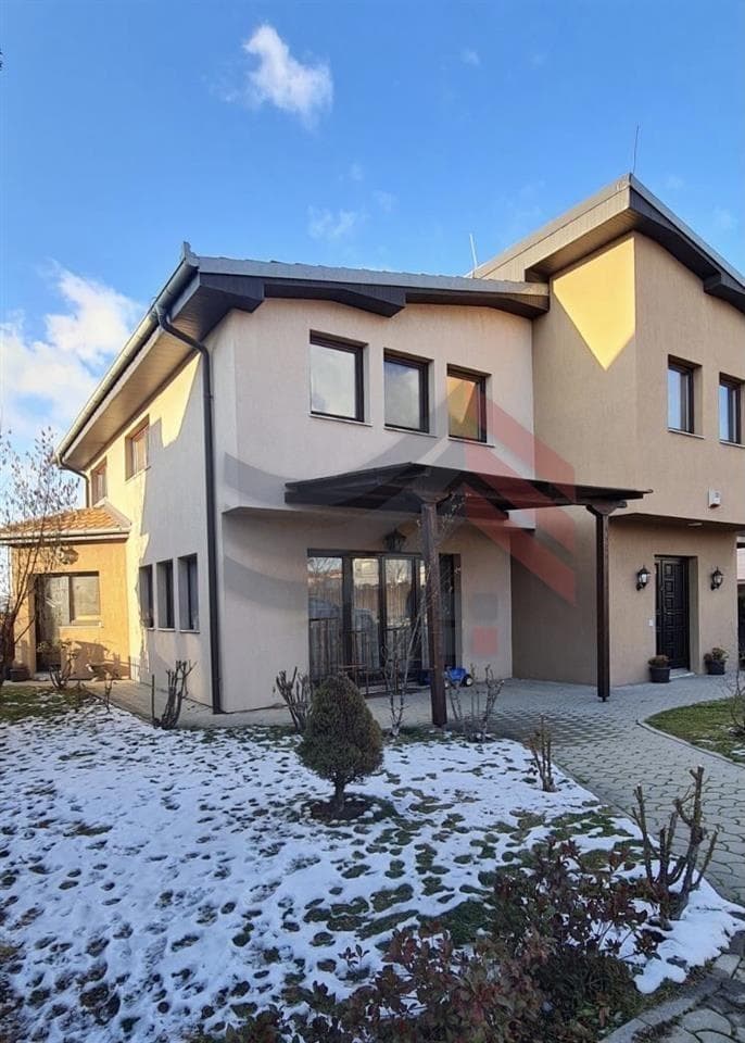 Shtëpi në shitje në Hajvali
