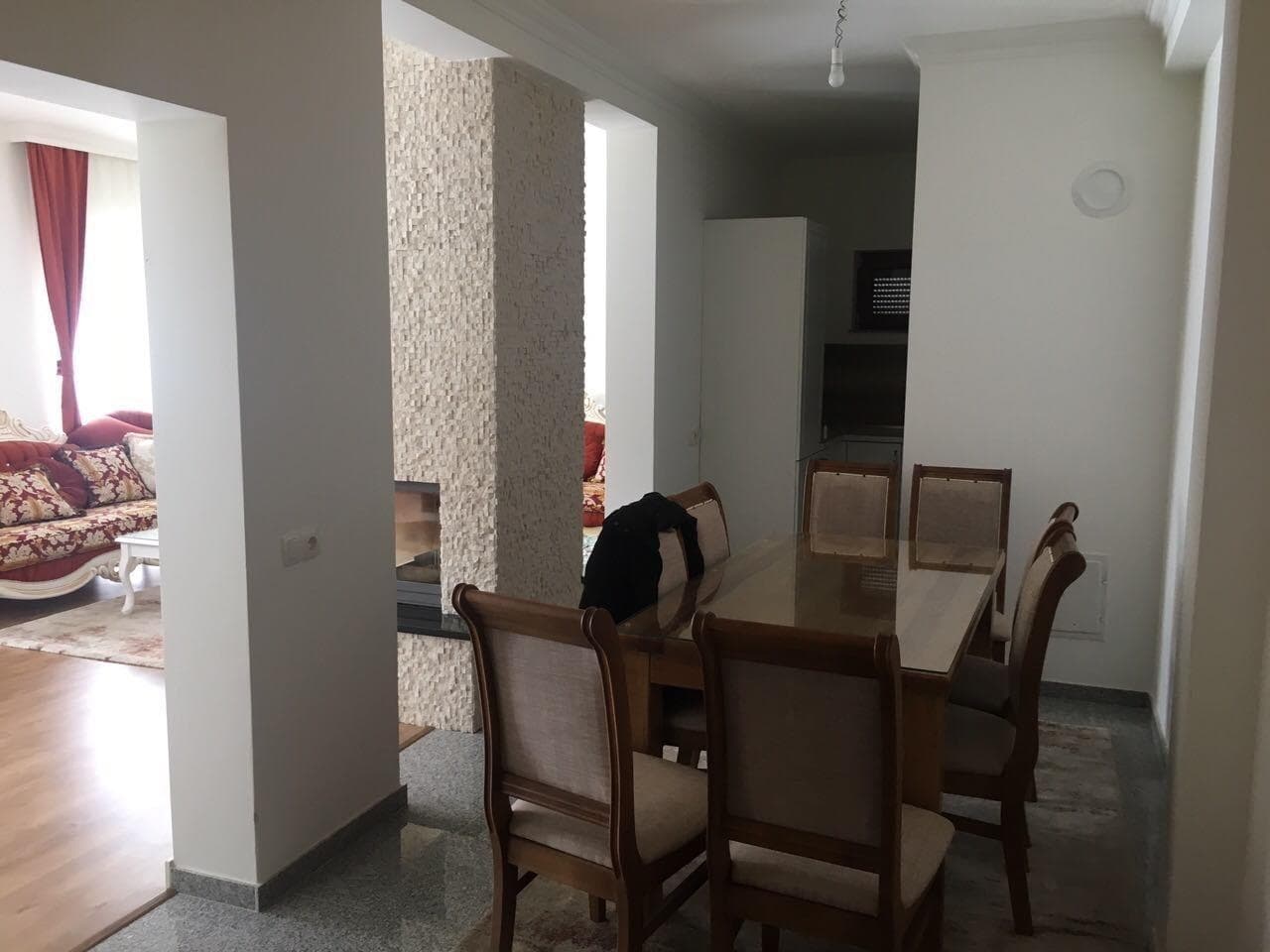 Shtepi me qera/shitje ne Germi 4